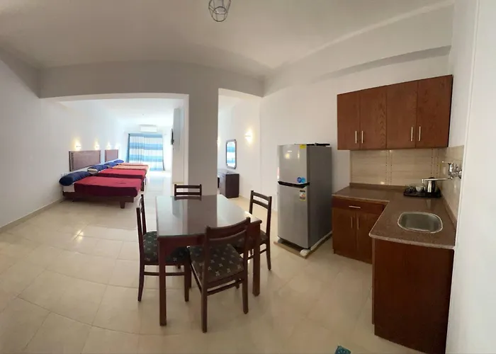 Apartmanhotel Sea Life 3*