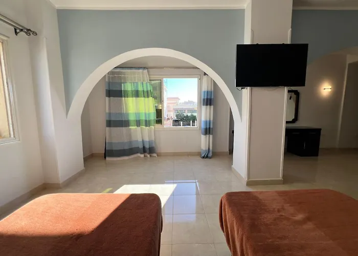 Apartmanhotel Sea Life Gurdaka