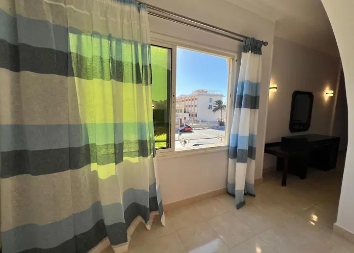 Apartmanhotel Sea Life 3*