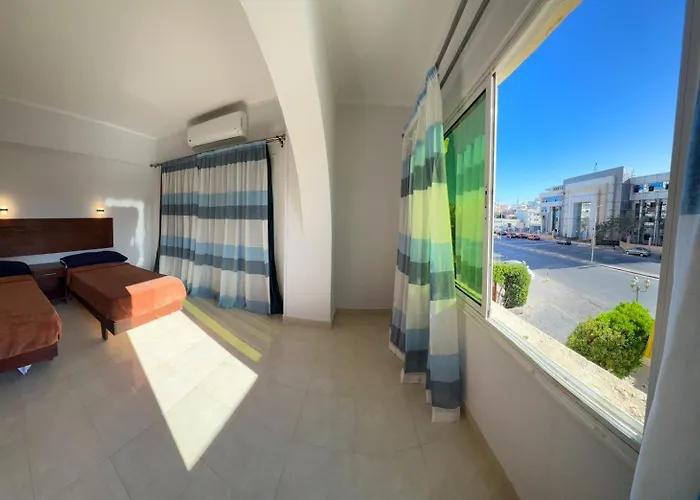 Apartmanhotel Sea Life Gurdaka