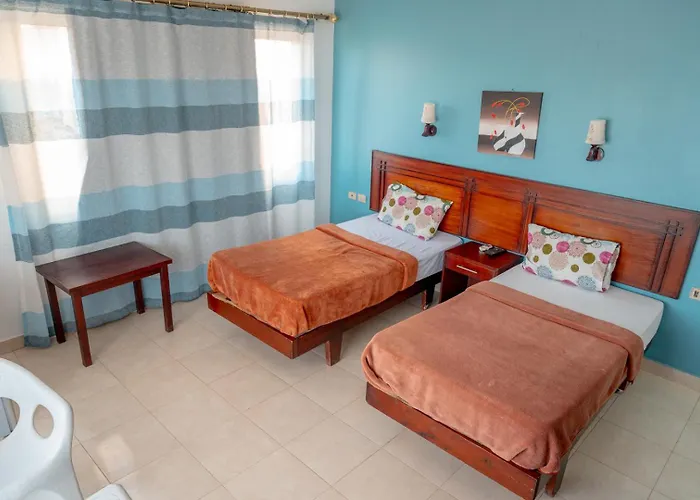 Sea Life Apartmanhotel Gurdaka